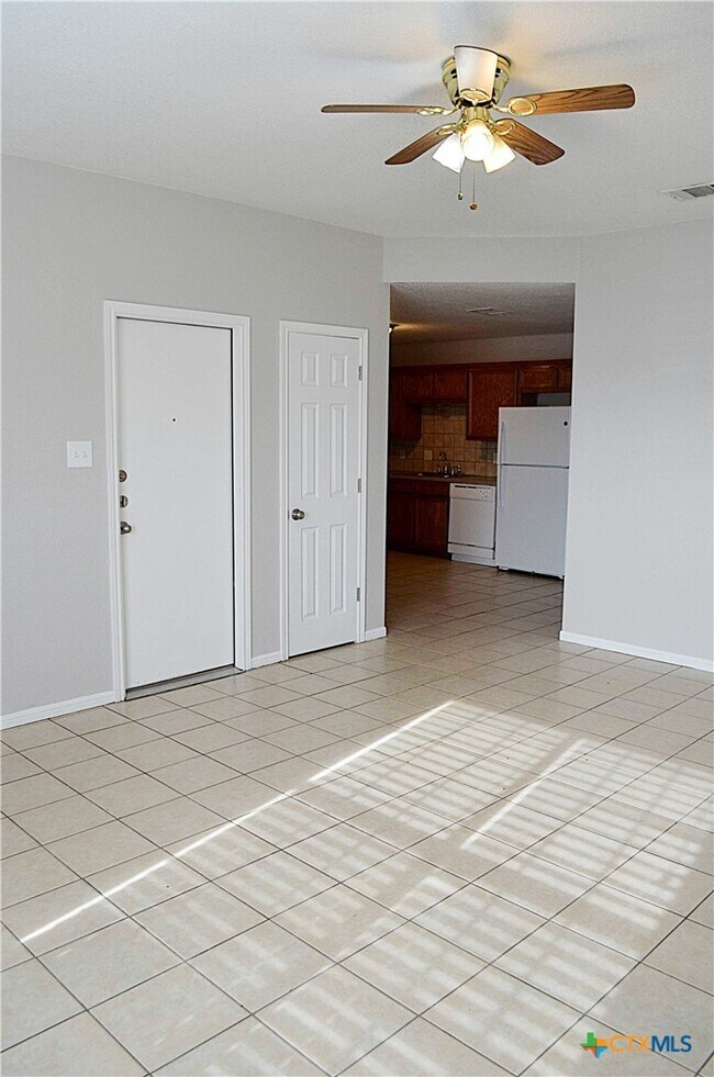 Foto del edificio - 305 Bermuda St