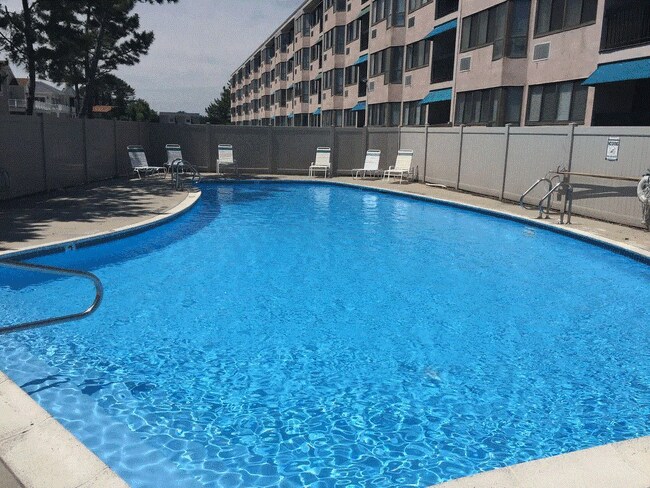 Foto del edificio - 4500 W Brigantine Ave