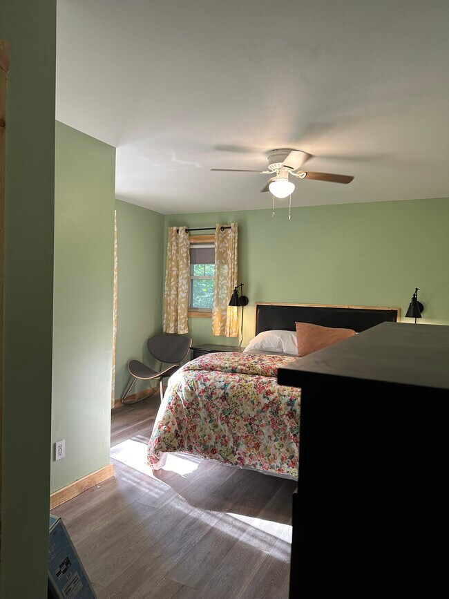 Main bedroom - 63 Hall Rd