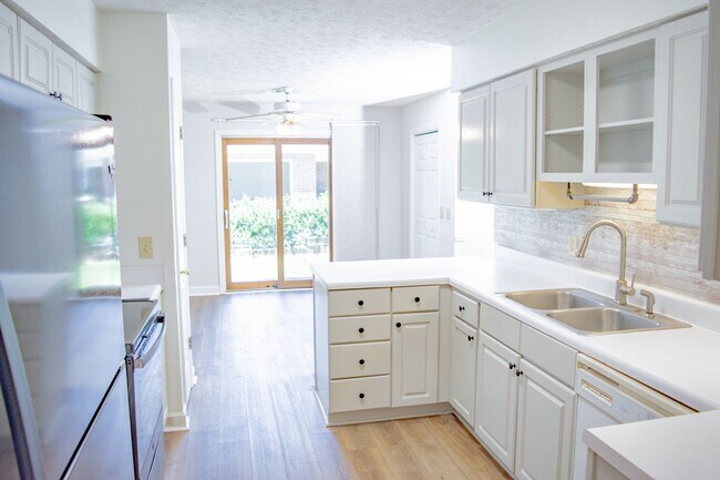 Foto del edificio - 3 bedroom House in Heart of Auburn