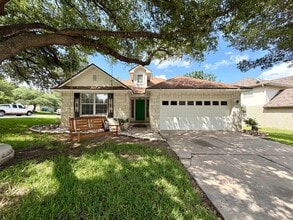 Building Photo - 14900 Doria Dr