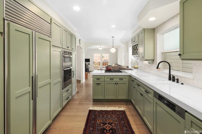 Building Photo - 2320 Cecilia Ave