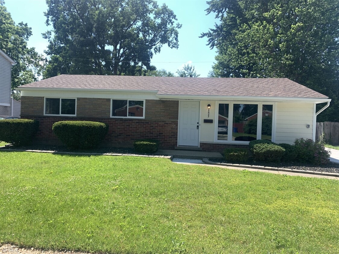Primary Photo - 3 br, 2 bath House - 32427 Chalfonte Dr