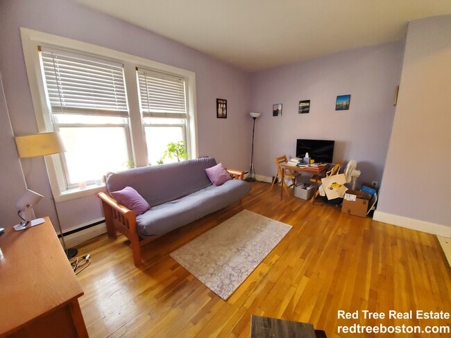 Building Photo - 202 St Paul St