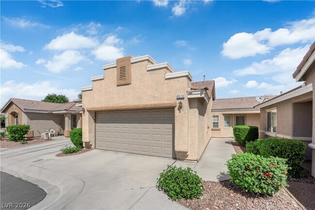 Foto del edificio - 8516 Little Fox St