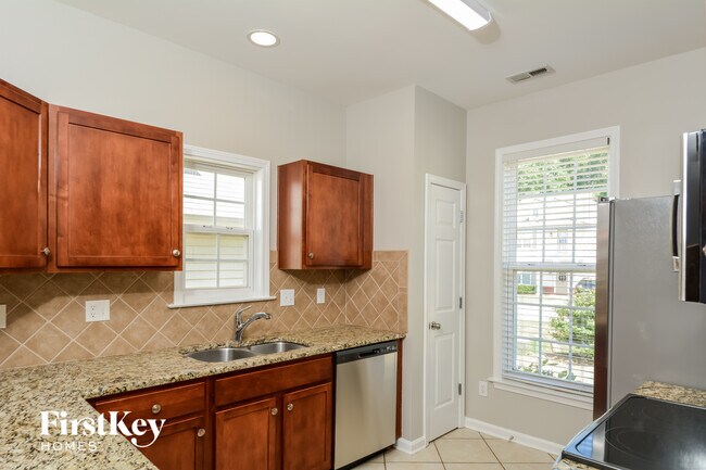 Building Photo - 136 Marino Pl