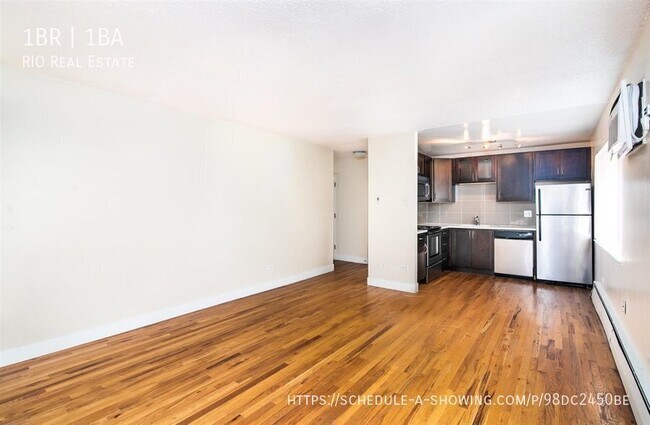 Foto del edificio - 900 N Washington St