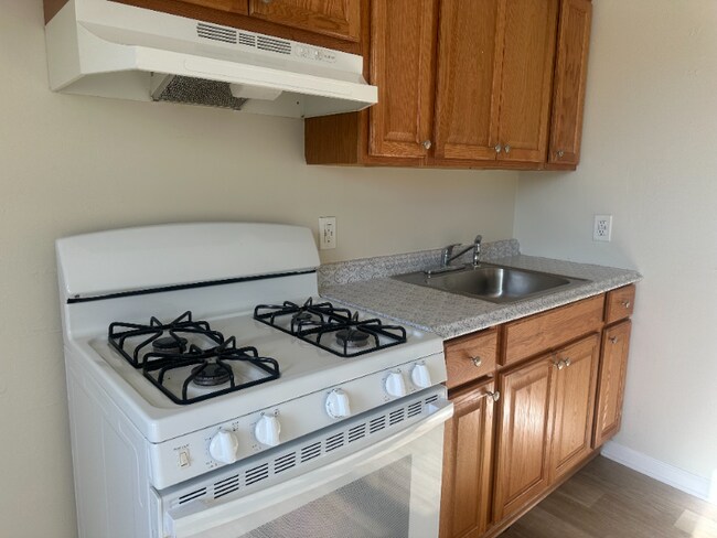 Foto del edificio - 895 Main St