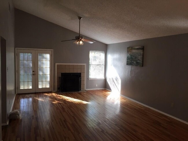 Foto del edificio - 12308 Limerick Avenue, Austin, TX 78758 - ...