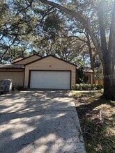 Building Photo - 1119 Indian Bluff Dr