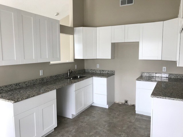 Building Photo - 10201 Mikado Ln