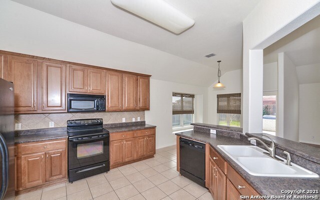 Building Photo - 15713 Fair Ln