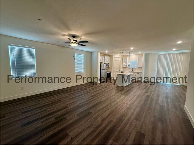 Foto del edificio - New Construction 4 Bed/3 Bath SW Bakersfield Home w/ Solar, RBP & $0 Deposit Option
