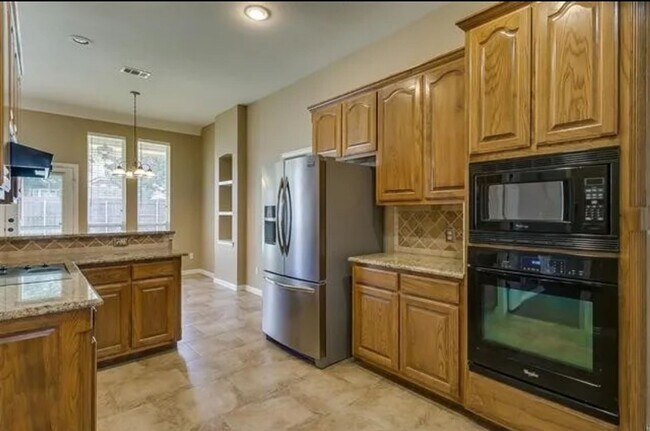 Foto del edificio - 4105 Timberbrook Ct