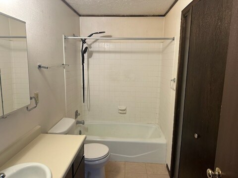 Foto del edificio - 713 Miller Ct