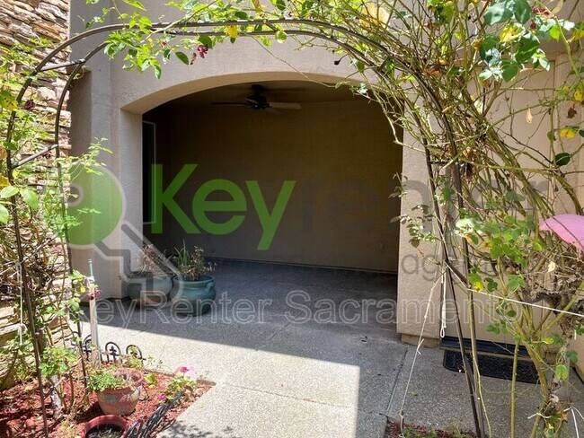 Foto del edificio - 1414 Seymour Cir