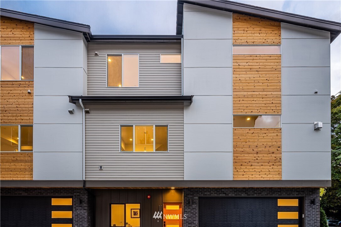 Afuera - 18144 73rd Ave NE