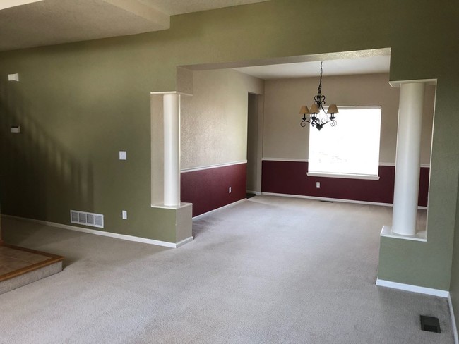 Foto del edificio - 4 br, 3 bath House - 1742 Preston Dr.