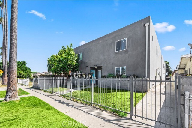 Foto del edificio - 6828 Miramonte Blvd