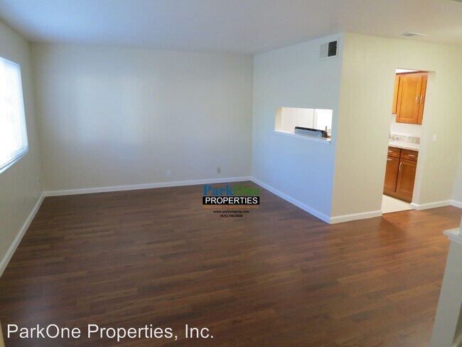 Foto del edificio - 2 br, 1.5 bath House - 1069 Mohr Ln # C