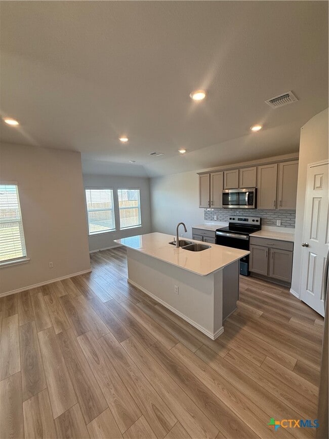 Building Photo - 7208 Veronica Ct