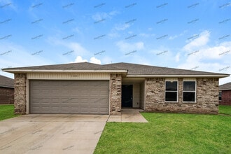 Building Photo - 11101 NW 94th Terrace