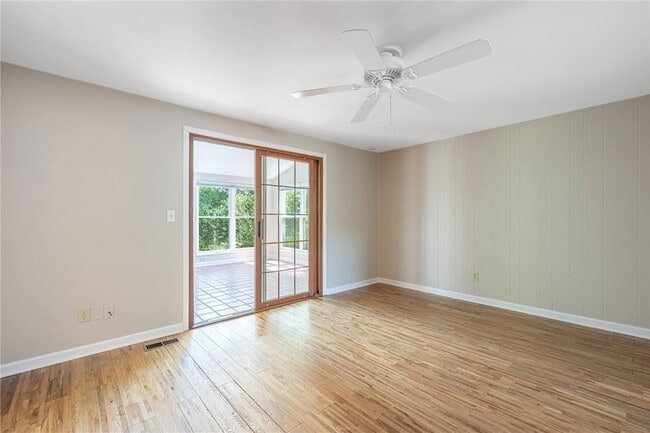 Building Photo - 7072 Cliffstone Dr