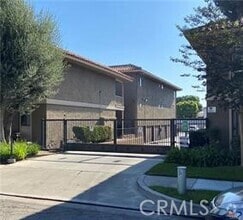 Building Photo - 531 S La Veta Park Cir