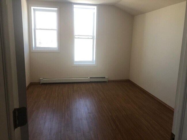 Foto del edificio - 2414 W 1st St