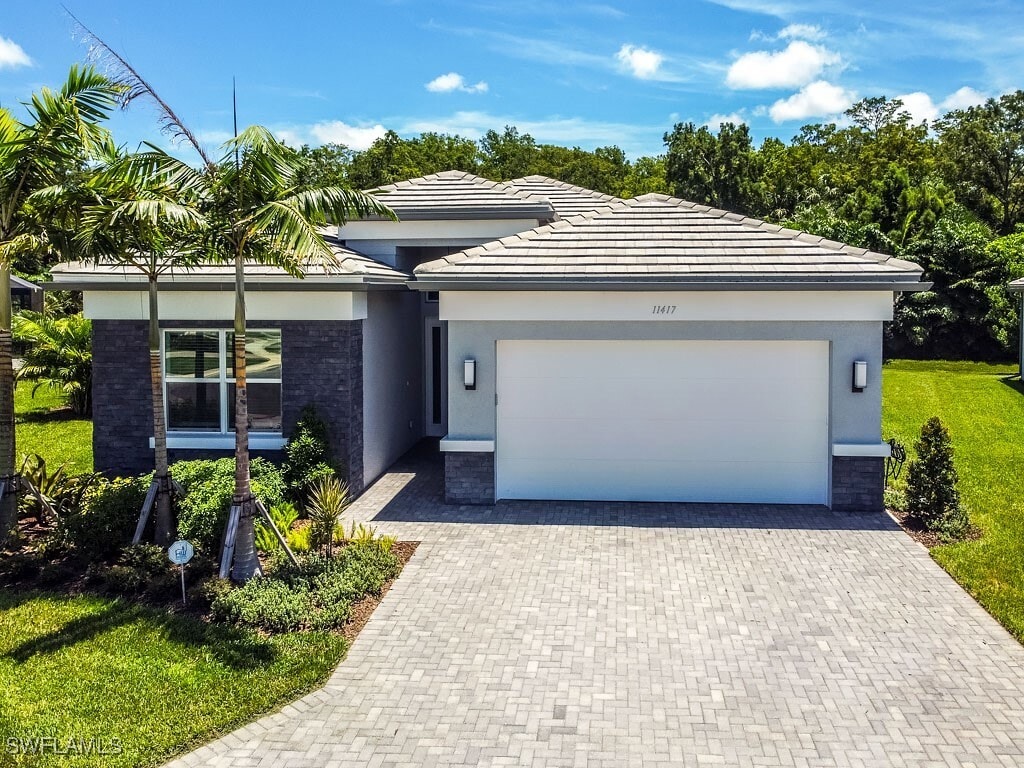 Primary Photo - 11417 Jacaranda Dr