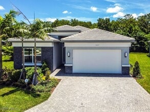 Building Photo - 11417 Jacaranda Dr