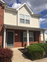 Building Photo - 3734 Chippewa Pl