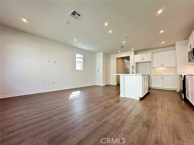 Building Photo - 16052 Montenegro Ln