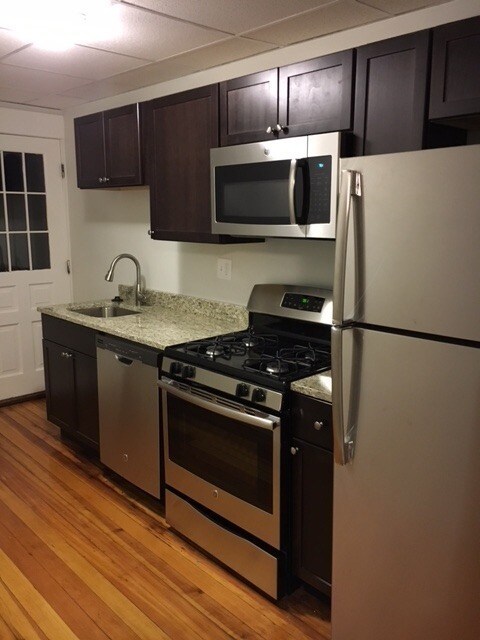 Foto principal - 720-740 Winthrop Avenue