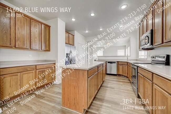 Foto del edificio - 14602 Blue Wings Way