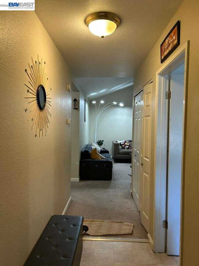 Foto del edificio - 4071 Murray Common