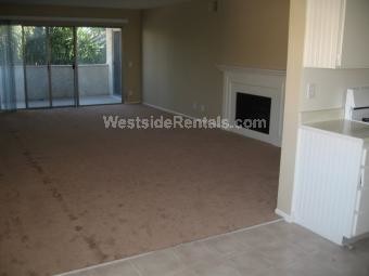 Primary Photo - 13131 Moorpark St