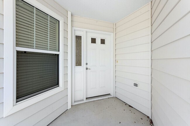 Building Photo - 1182 Merryweather Way