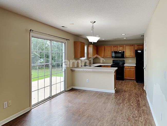 Building Photo - 4928 Alenja Ln