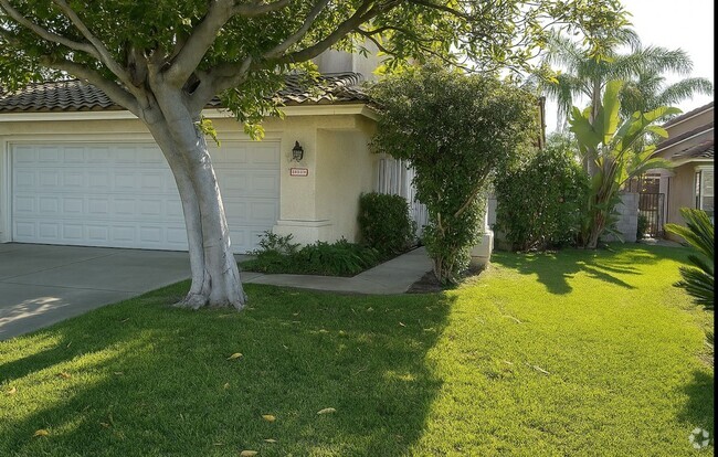 Building Photo - 3117 San Helena Dr