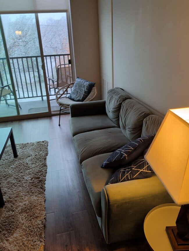 Foto del edificio - 4415 Lincoln Way