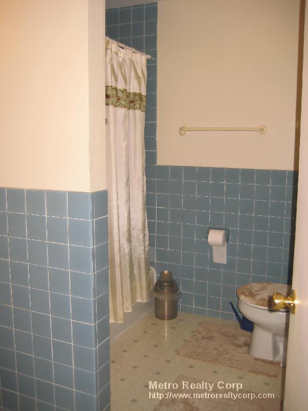 Building Photo - 24 Highland Ave