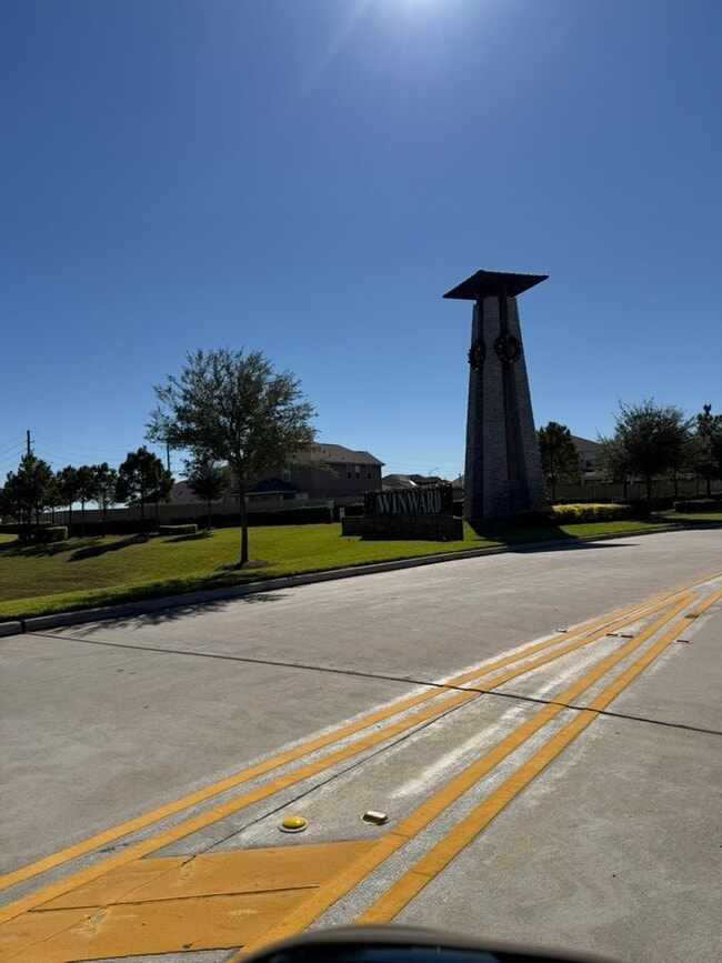 Foto del edificio - 7323 Greenbriar Cayon Ln