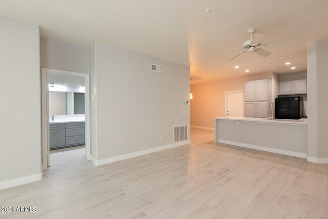 Foto del edificio - 7508 E Earll Dr