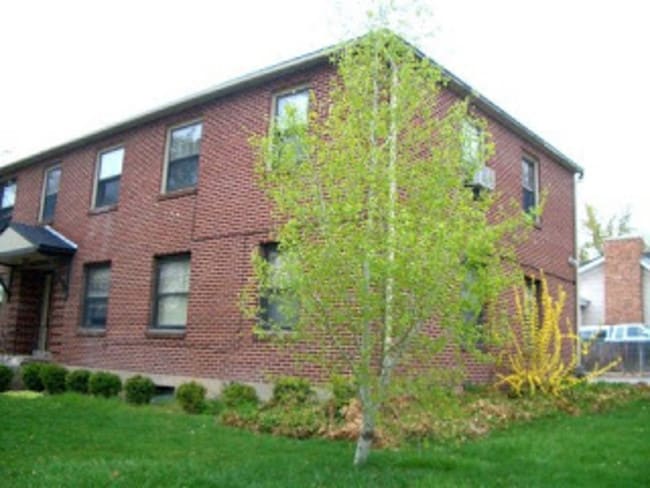 Building Photo - 985 E 1st Ave