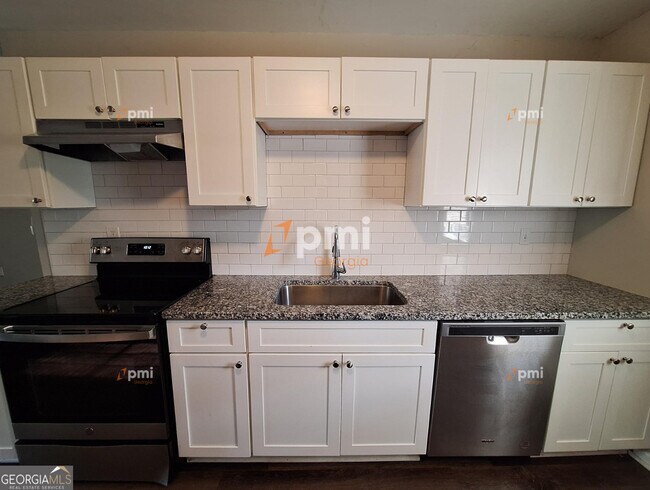 Foto del edificio - 217 Greenbriar Dr