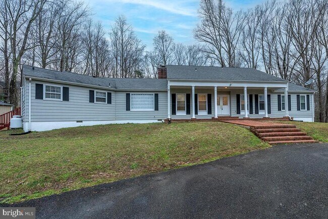Foto del edificio - 5035 Timberwood Trail