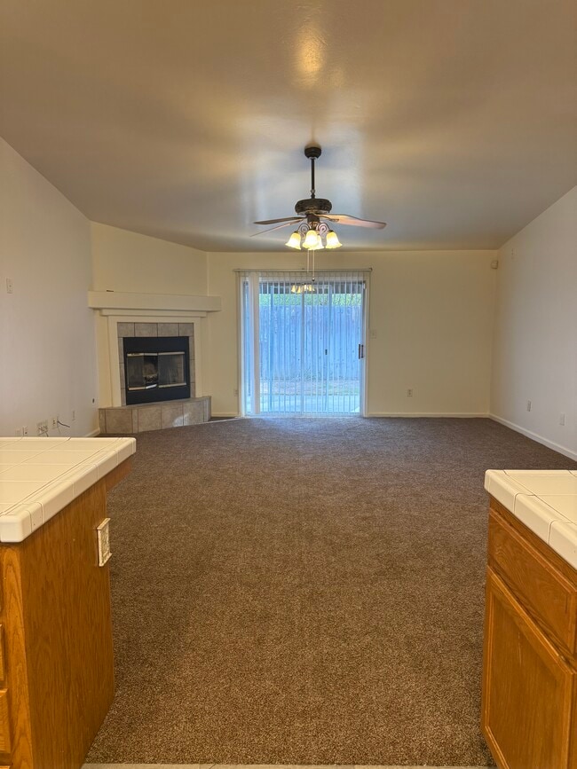 Foto del edificio - 279 Bighorn Meadow Dr