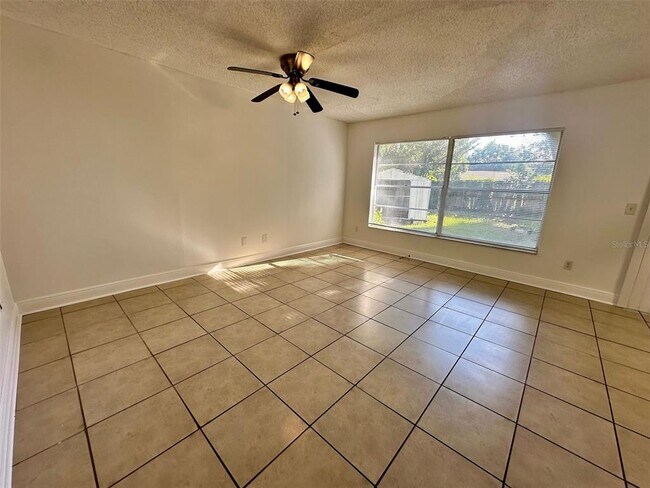 Building Photo - 3709 Trianon Dr