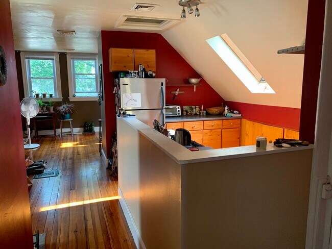Foto del edificio - 135 Glenwood Ave